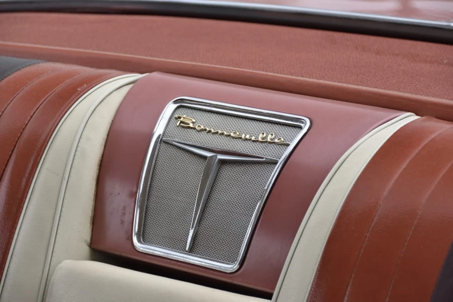 1959 Pontiac Bonneville 1st Gen - Image 25 of 29