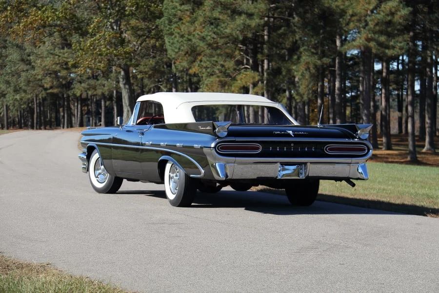 1959 Pontiac Bonneville 1st Gen - Image 13 of 30