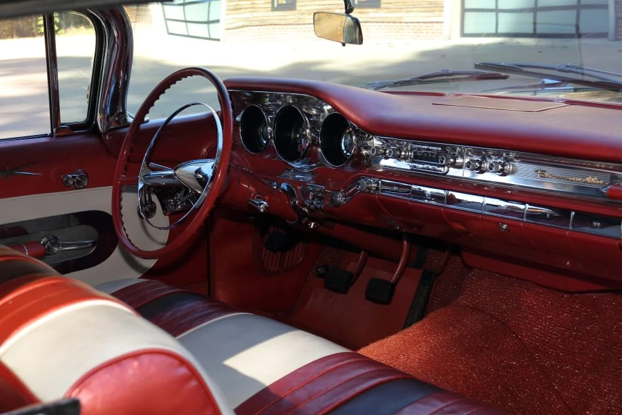 1959 Pontiac Bonneville 1st Gen - Image 21 of 30