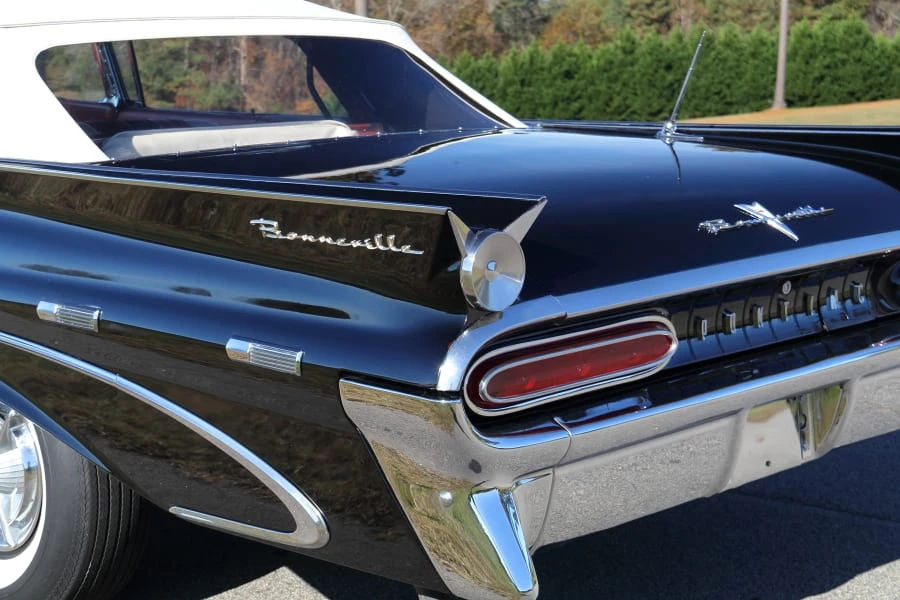 1959 Pontiac Bonneville 1st Gen - Image 7 of 30