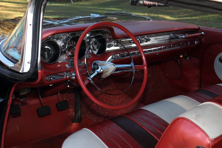 1959 Pontiac Bonneville 1st Gen - Image 22 of 30