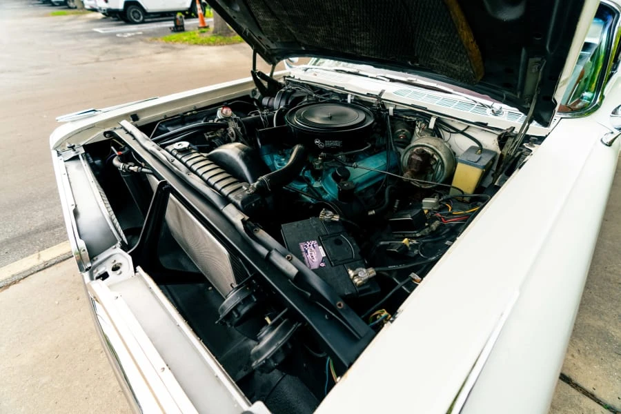 1959 Pontiac Bonneville 1st Gen - Image 17 of 19