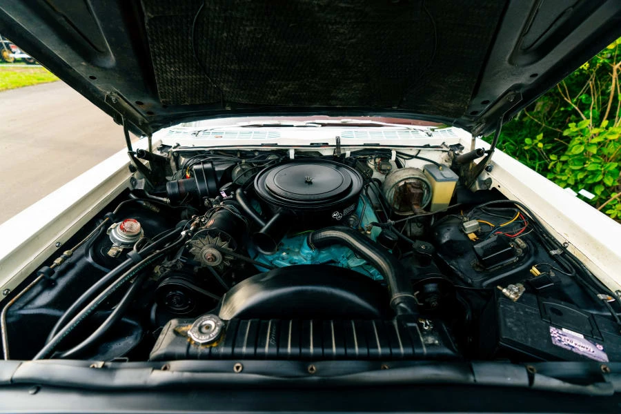 1959 Pontiac Bonneville 1st Gen - Image 18 of 19