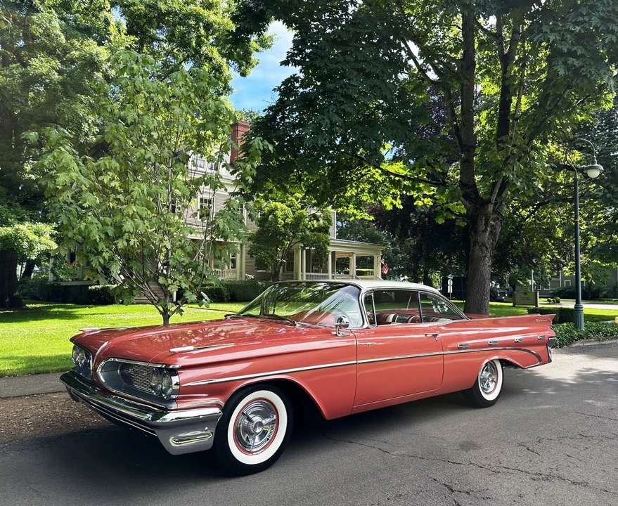 1959 Pontiac Bonneville 1st Gen - Image 4 of 31