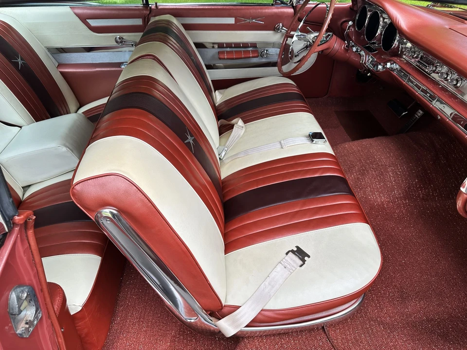 1959 Pontiac Bonneville 1st Gen - Image 28 of 31
