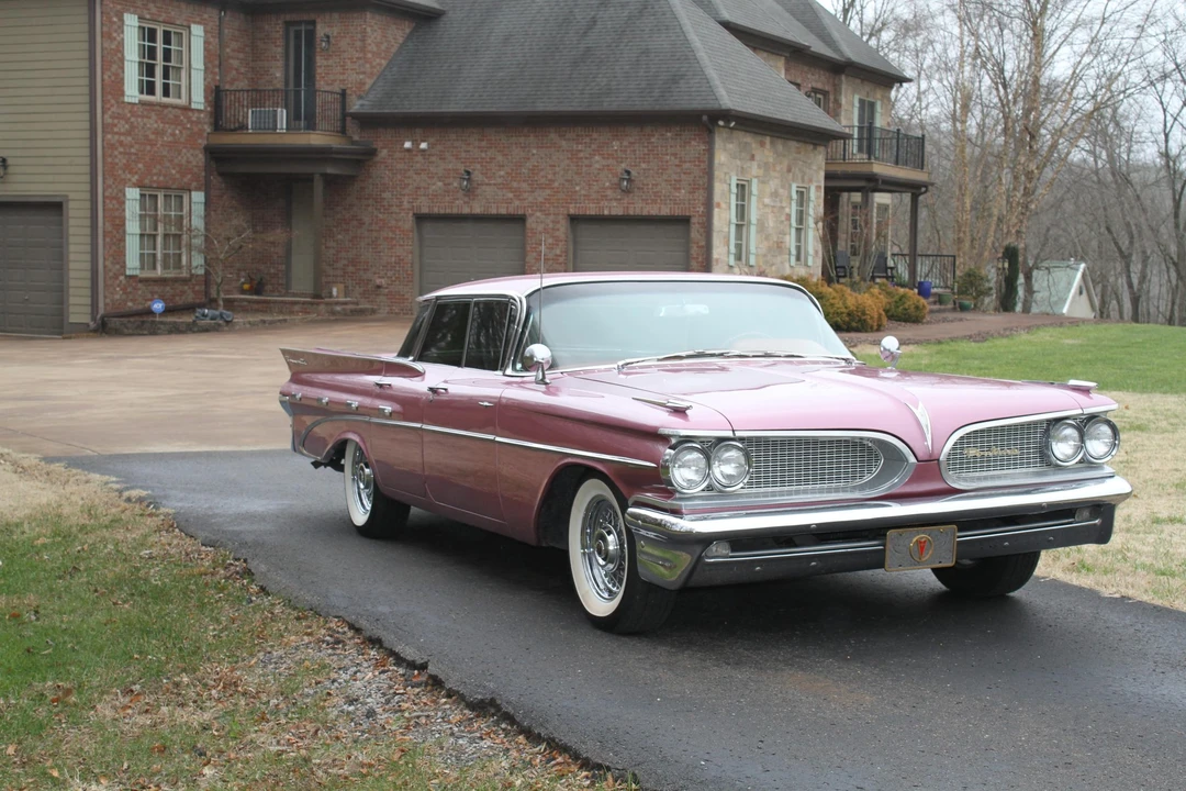 1959 Pontiac Bonneville 1st Gen - Image 13 of 31