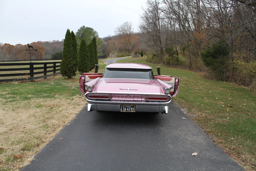 1959 Pontiac Bonneville 1st Gen - Image 5 of 31