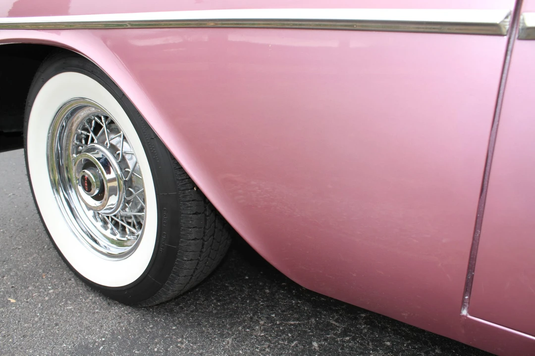1959 Pontiac Bonneville 1st Gen - Image 24 of 31