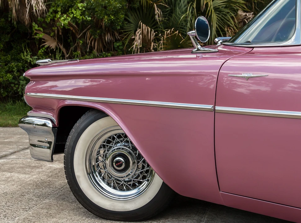 1959 Pontiac Bonneville 1st Gen - Image 23 of 31