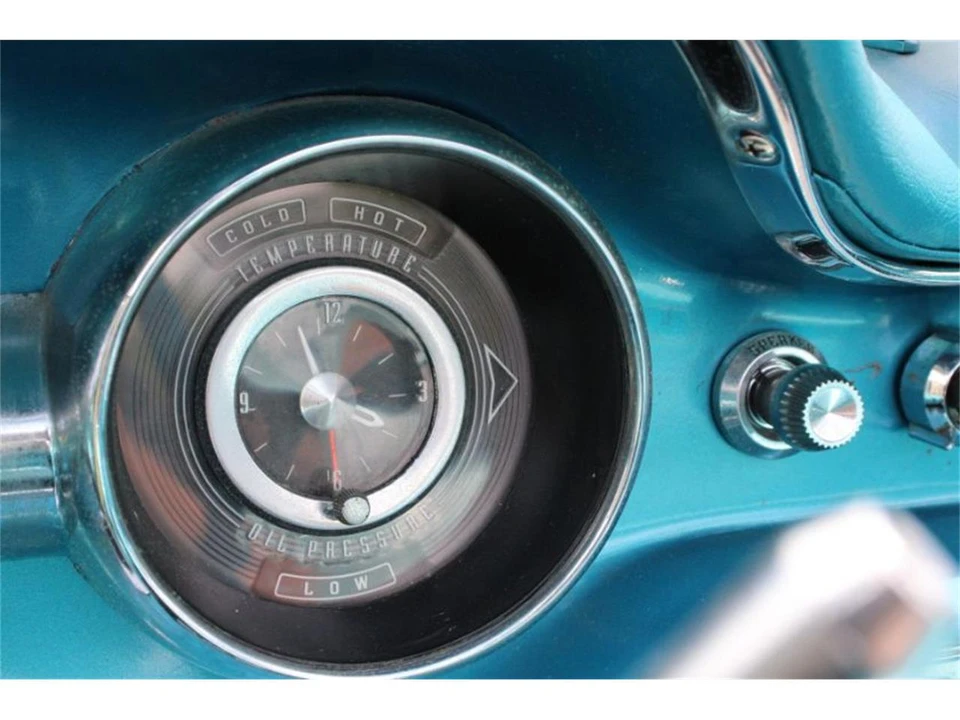 1959 Pontiac Catalina 2nd Gen - Image 17 of 18