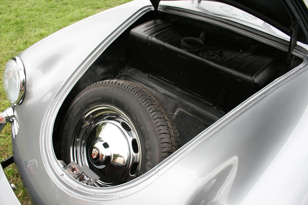 1959 Porsche 356 B - Image 4 of 8