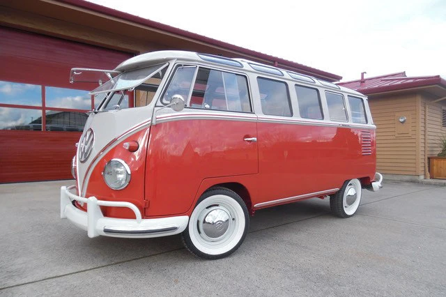 1959 Volkswagen Split-Window Bus - Image 2 of 7