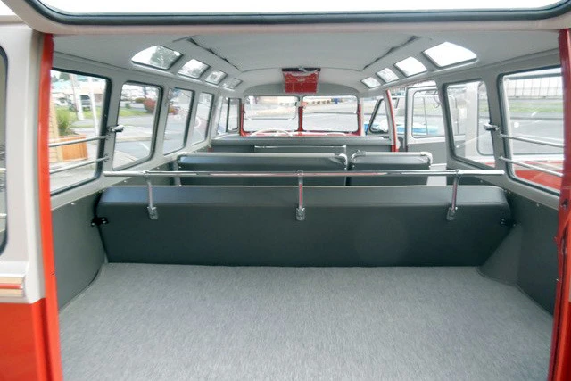 1959 Volkswagen Split-Window Bus - Image 4 of 7