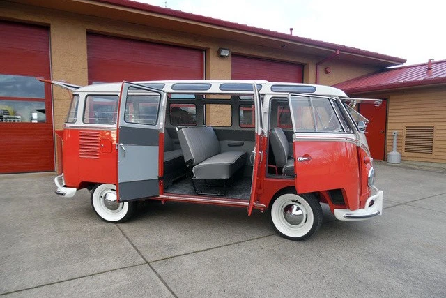 1959 Volkswagen Split-Window Bus - Image 5 of 7