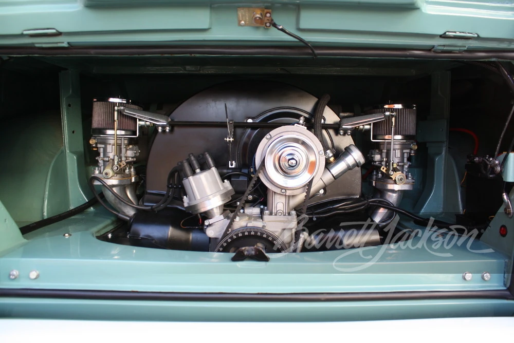 1959 Volkswagen Split-Window Bus - Image 2 of 31