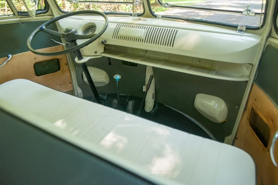 1959 Volkswagen Split-Window Bus - Image 4 of 12