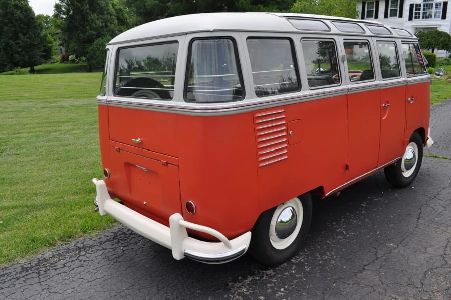 1959 Volkswagen Split-Window Bus - Image 3 of 12