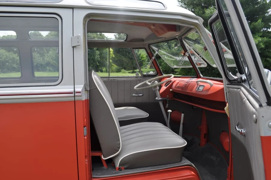 1959 Volkswagen Split-Window Bus - Image 6 of 12