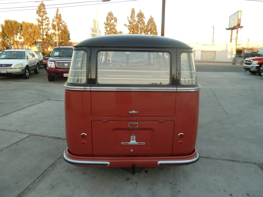 1959 Volkswagen Split-Window Bus - Image 4 of 12