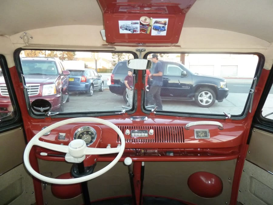 1959 Volkswagen Split-Window Bus - Image 9 of 12