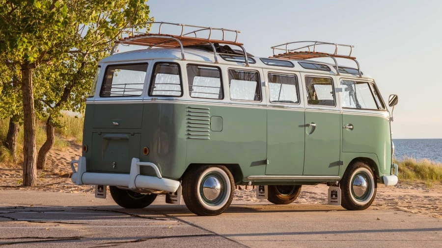 1959 Volkswagen Split-Window Bus - Image 3 of 12