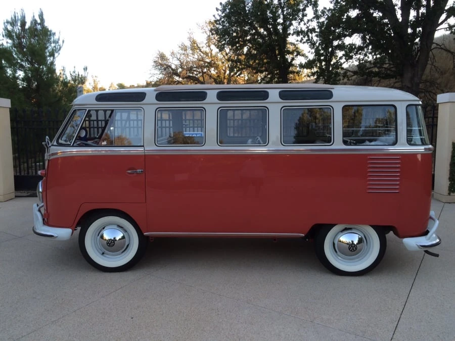 1959 Volkswagen Split-Window Bus - Image 2 of 6