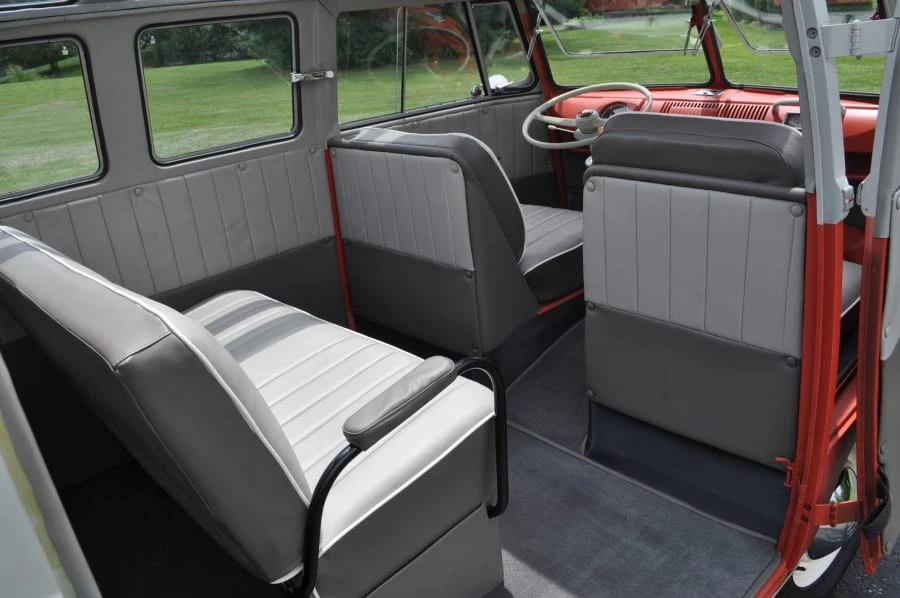 1959 Volkswagen Split-Window Bus - Image 10 of 12
