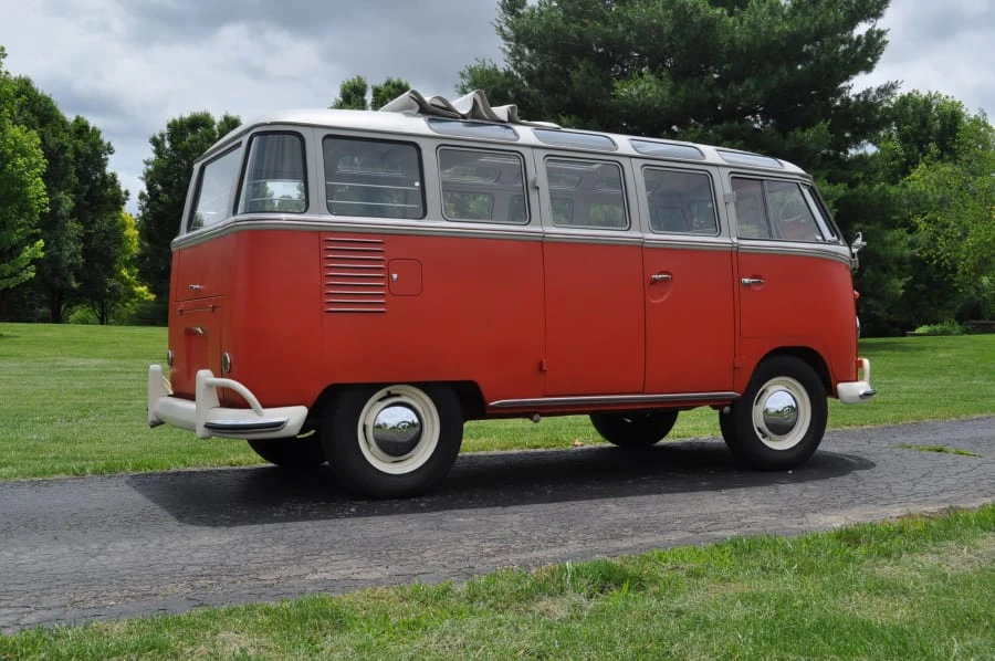 1959 Volkswagen Split-Window Bus - Image 11 of 12