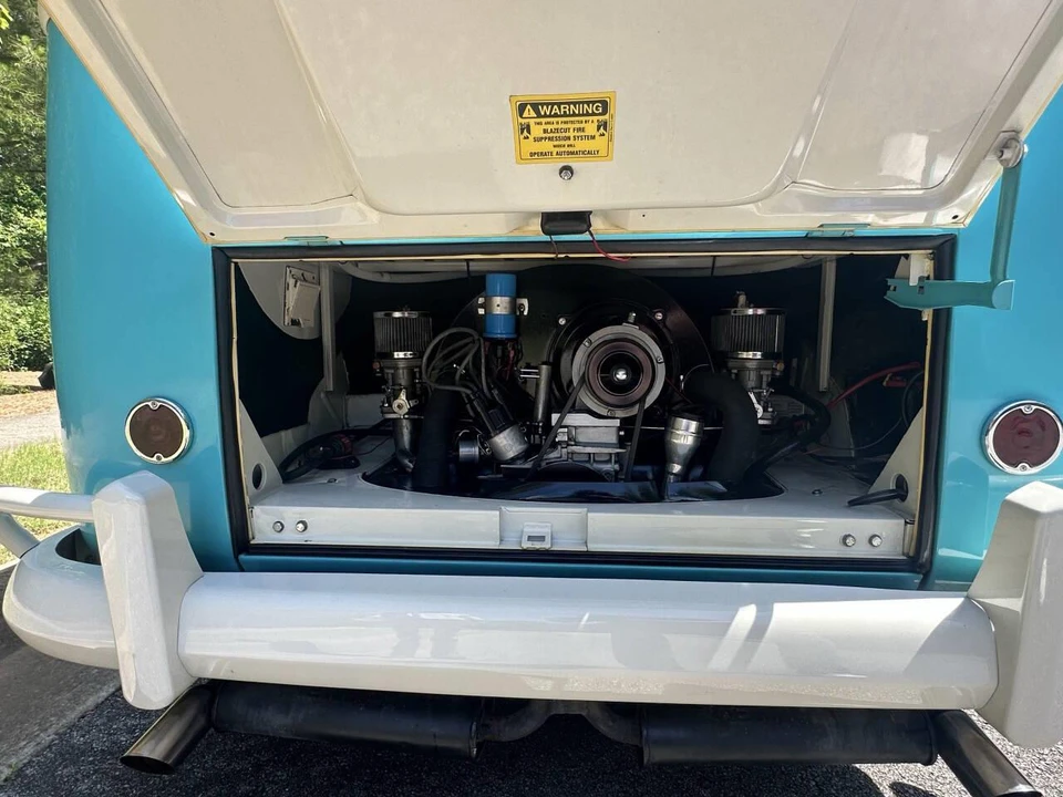 1959 Volkswagen Split-Window Bus - Image 29 of 29