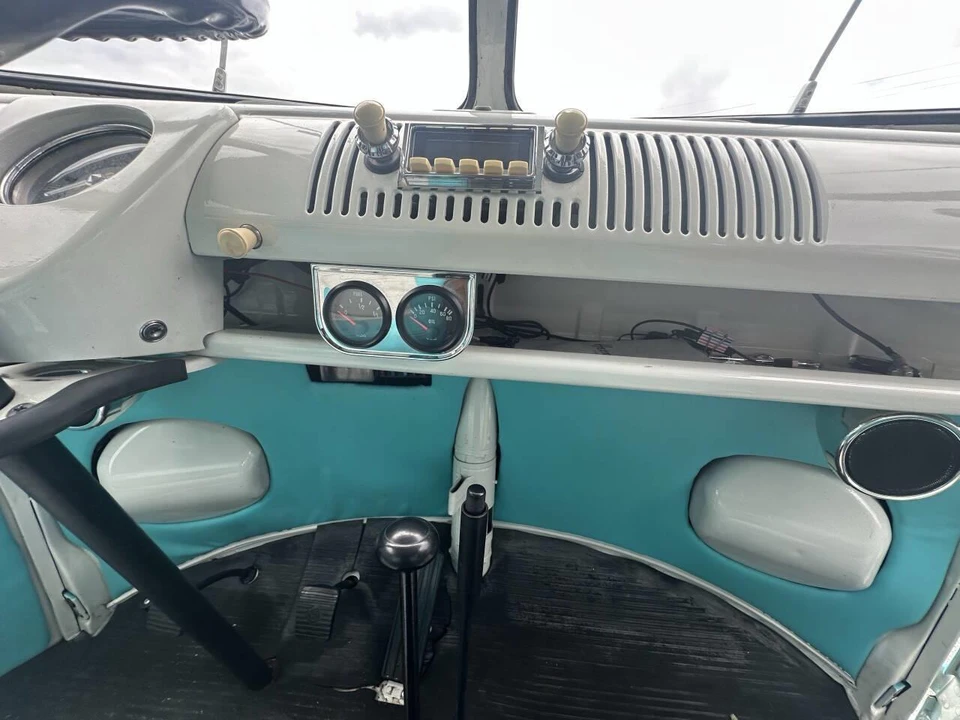 1959 Volkswagen Split-Window Bus - Image 16 of 29