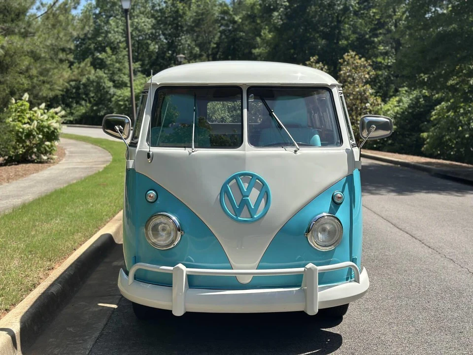1959 Volkswagen Split-Window Bus - Image 5 of 29