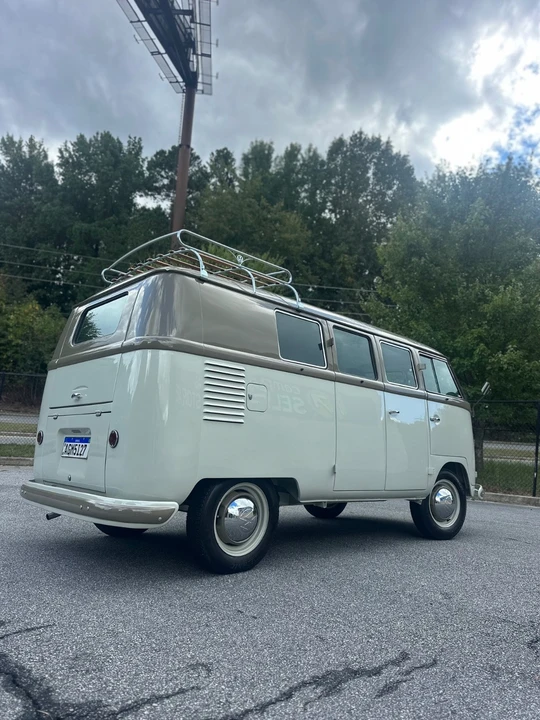 1959 Volkswagen Split-Window Bus - Image 5 of 16