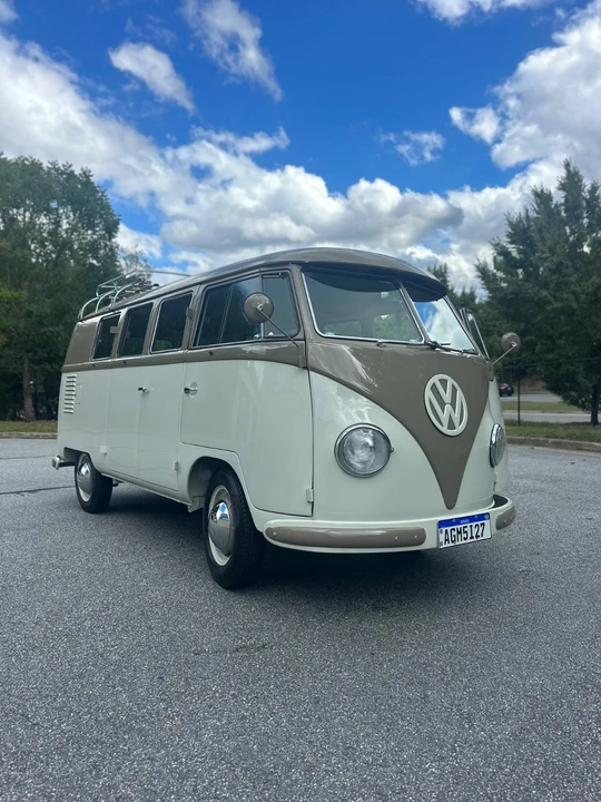 1959 Volkswagen Split-Window Bus - Image 3 of 16