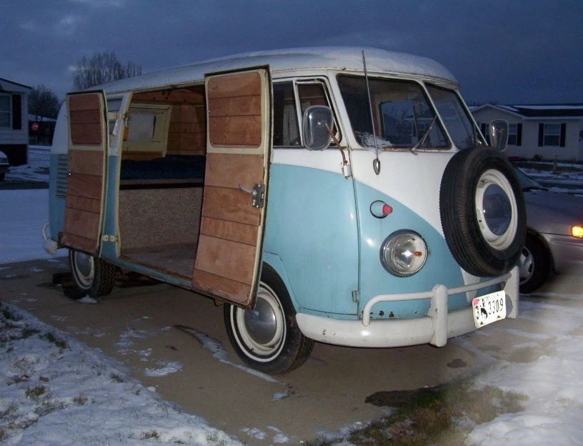 1959 Volkswagen Split-Window Bus - Image 9 of 21