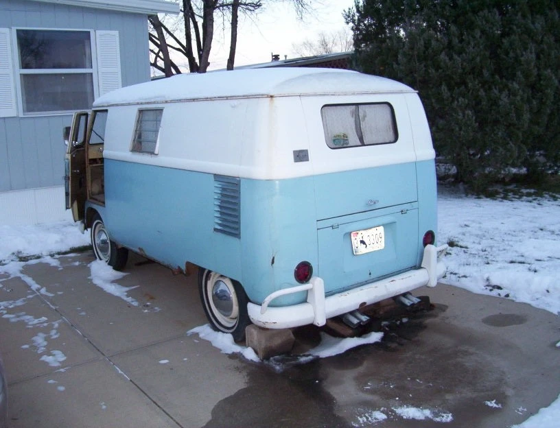 1959 Volkswagen Split-Window Bus - Image 4 of 21