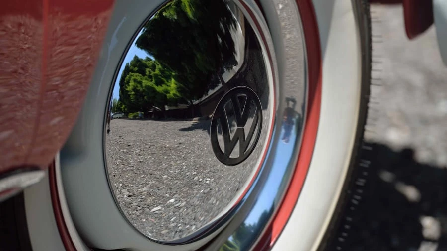 1959 Volkswagen Split-Window Bus - Image 11 of 12