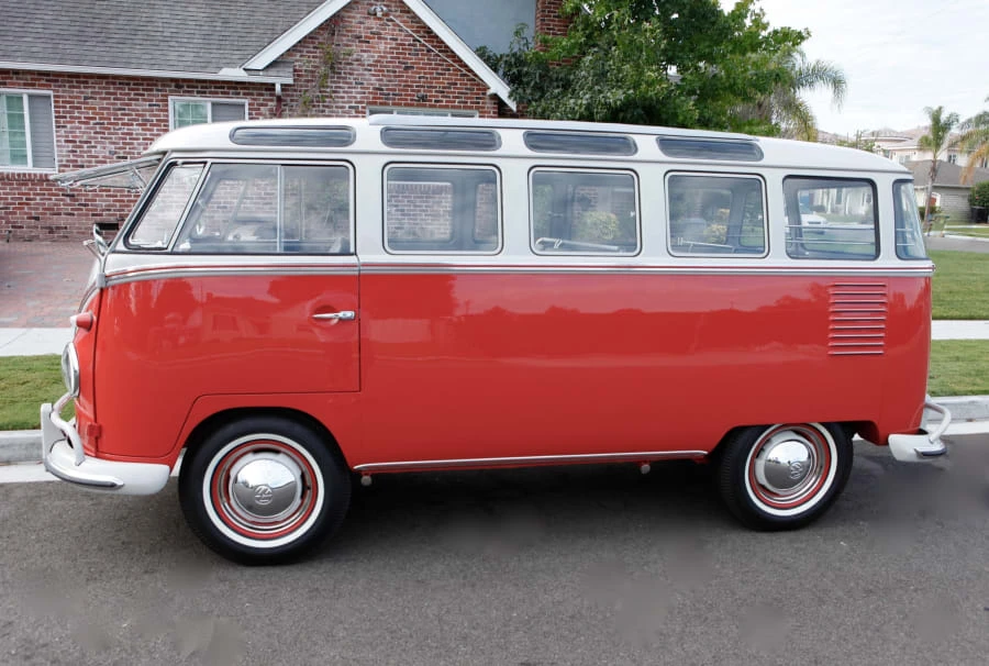 1959 Volkswagen Split-Window Bus - Image 2 of 12