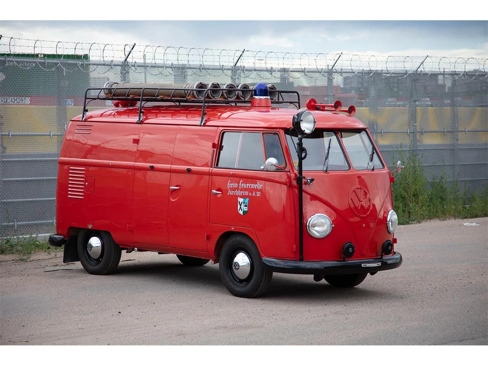 1959 Volkswagen Split-Window Bus - Image 4 of 31