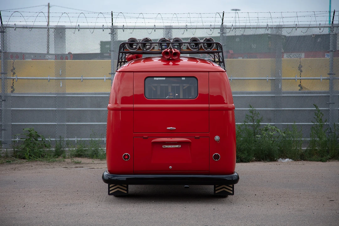 1959 Volkswagen Split-Window Bus - Image 9 of 31