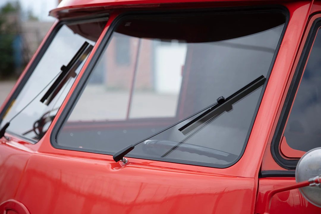 1959 Volkswagen Split-Window Bus - Image 30 of 31