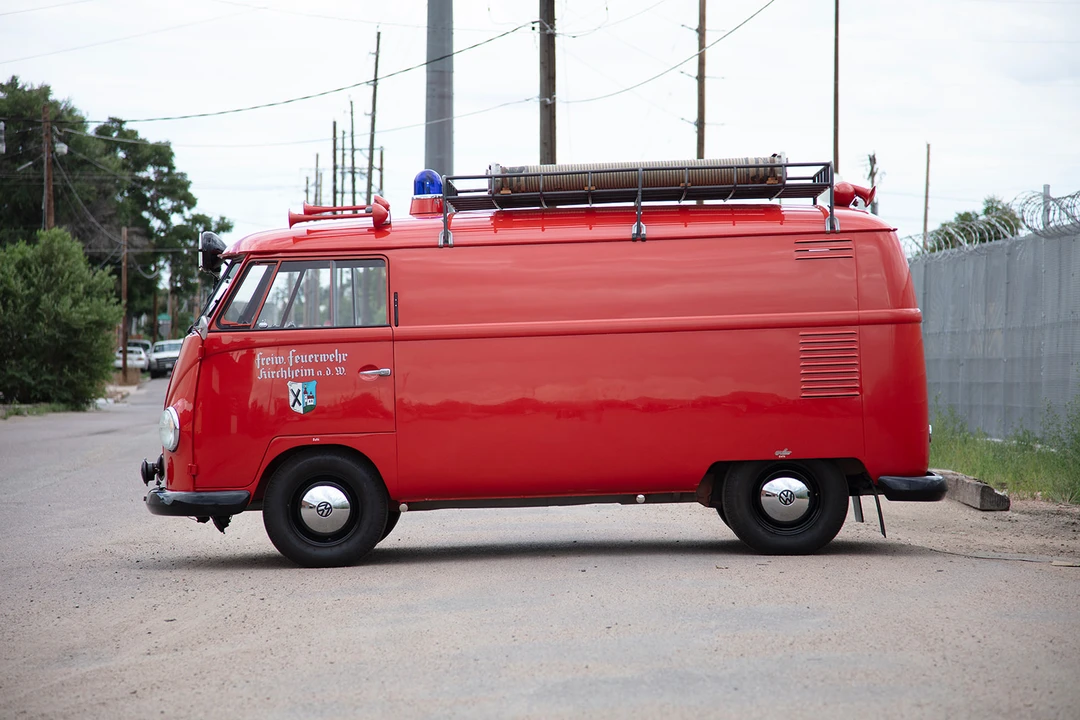 1959 Volkswagen Split-Window Bus - Image 4 of 31