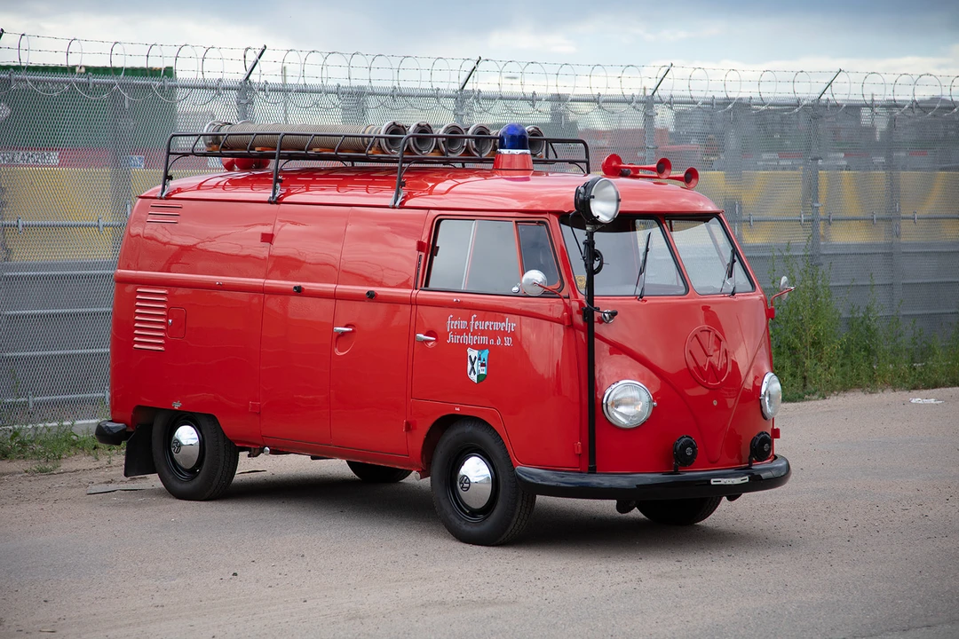 1959 Volkswagen Split-Window Bus - Image 3 of 31