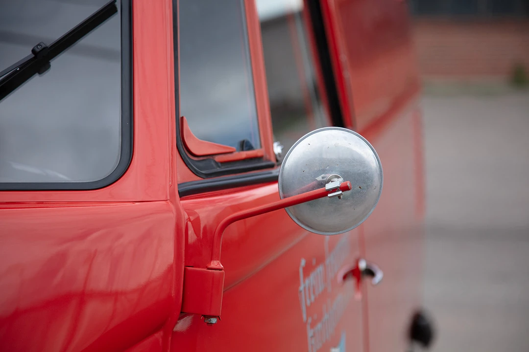 1959 Volkswagen Split-Window Bus - Image 24 of 31