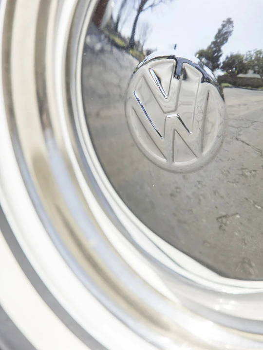 1959 Volkswagen Split-Window Bus - Image 30 of 31