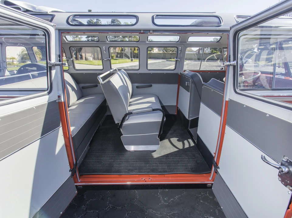1959 Volkswagen Split-Window Bus - Image 15 of 31