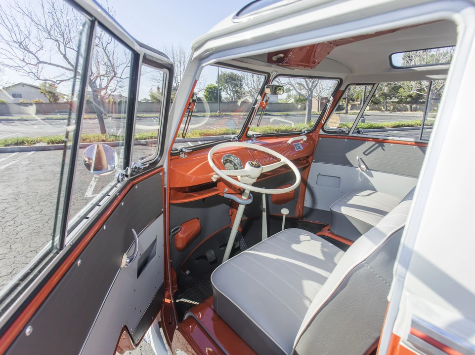 1959 Volkswagen Split-Window Bus - Image 25 of 31
