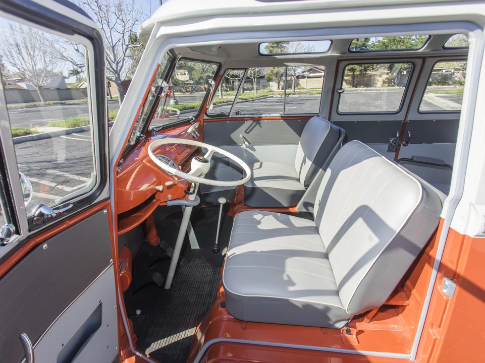 1959 Volkswagen Split-Window Bus - Image 21 of 31