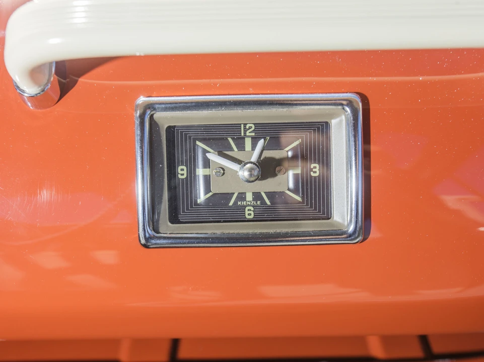 1959 Volkswagen Split-Window Bus - Image 11 of 31