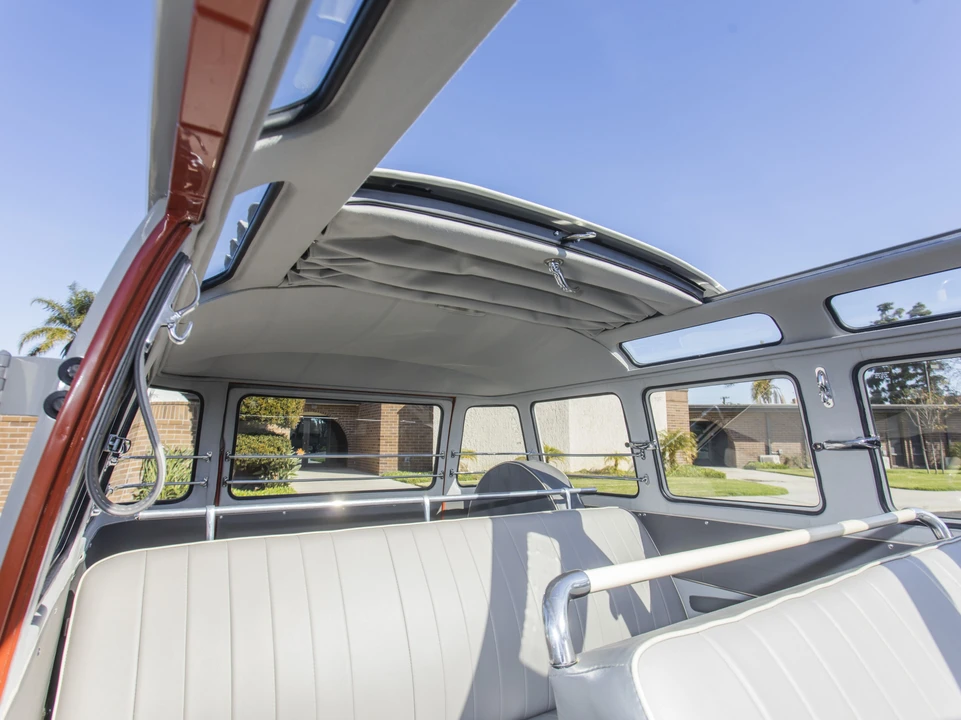 1959 Volkswagen Split-Window Bus - Image 18 of 31