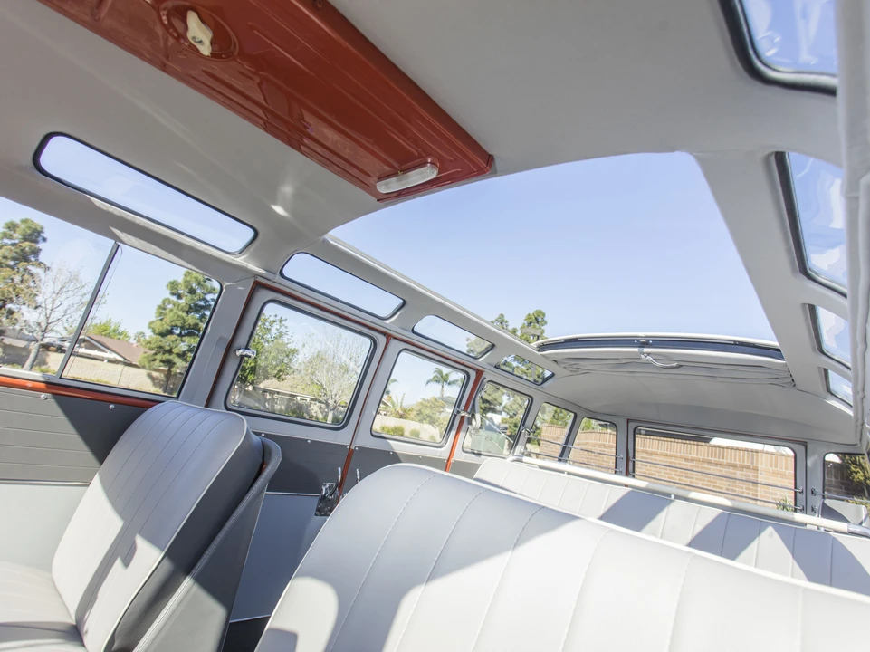 1959 Volkswagen Split-Window Bus - Image 22 of 31